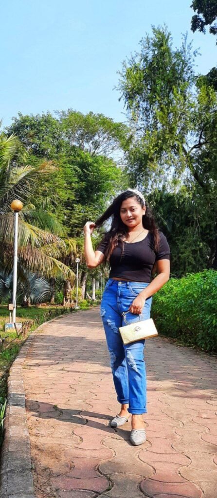 6293862290243566751 121